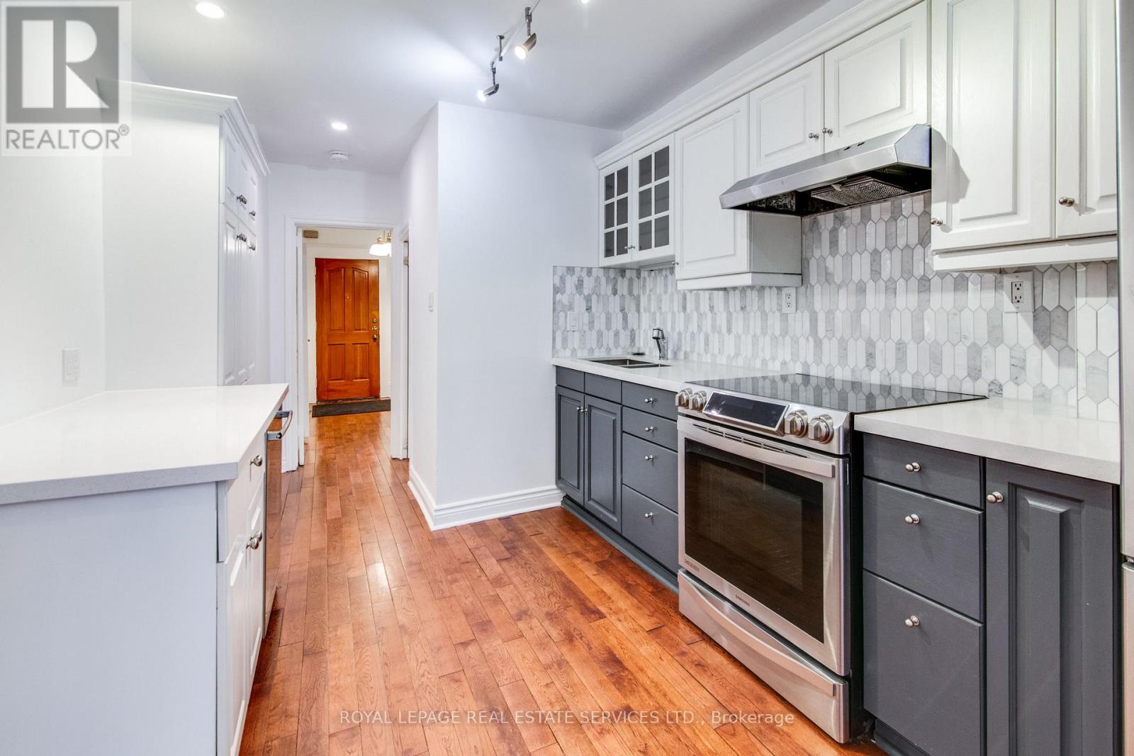 40 Prince Rupert Avenue, Toronto, Ontario  M6P 2A7 - Photo 12 - W13049990