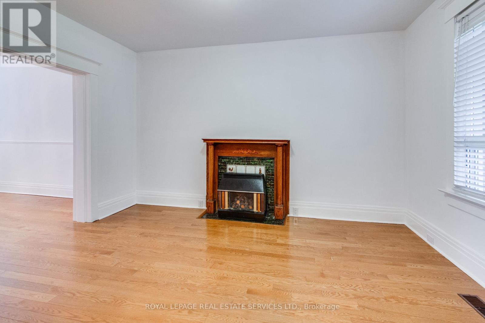 40 Prince Rupert Avenue, Toronto, Ontario  M6P 2A7 - Photo 5 - W13049990