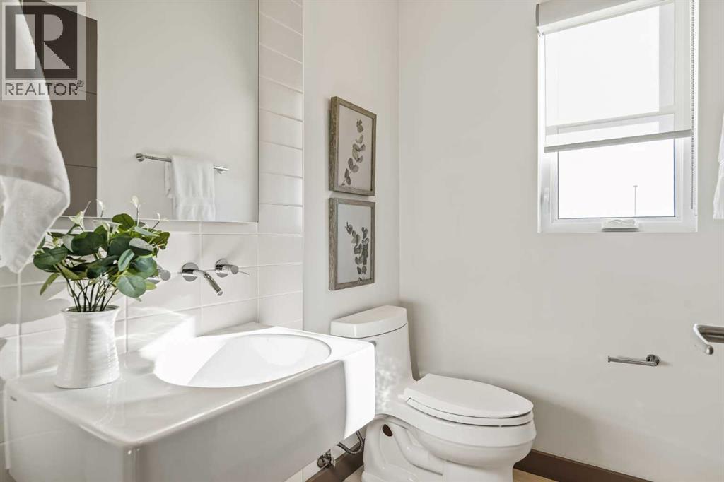 101 Aspen Meadows Hill Sw, Calgary, Alberta  T3H 0G3 - Photo 46 - A2286710