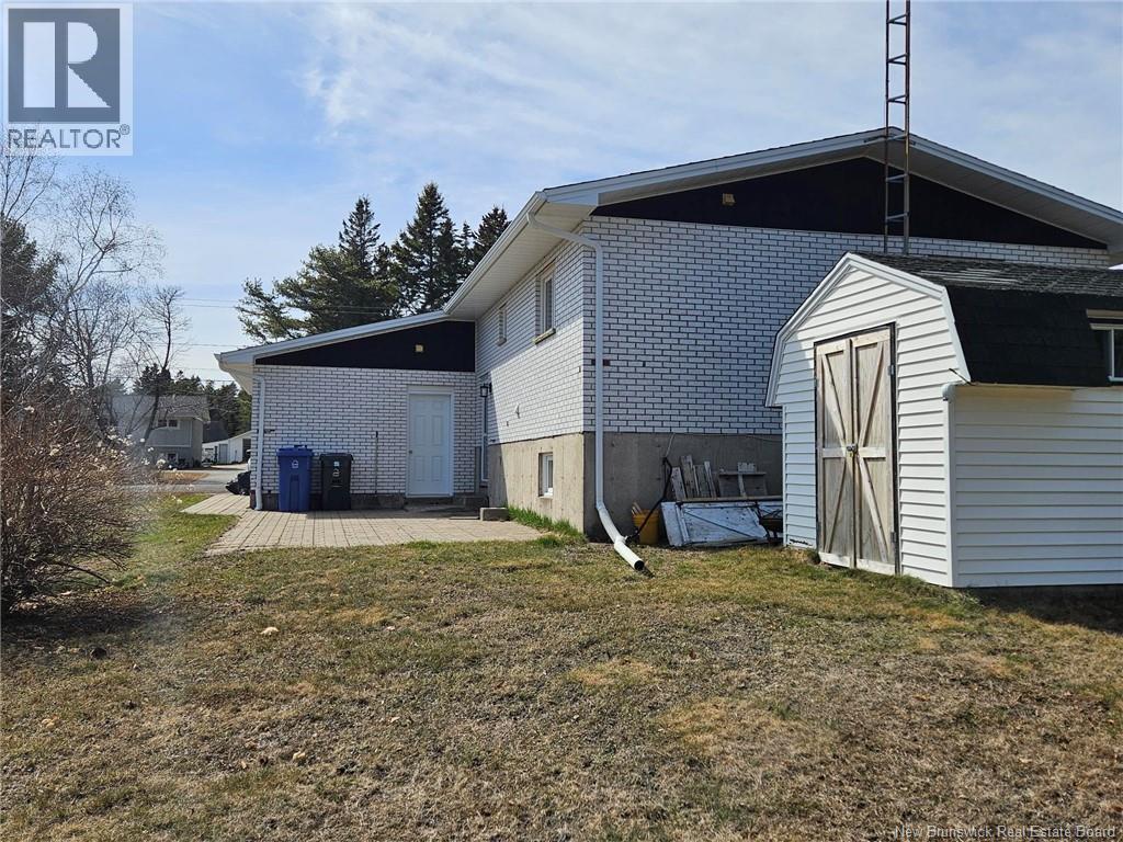 4330 Rue Beauregard, Tracadie, New Brunswick  E1X 1C4 - Photo 5 - NB136393