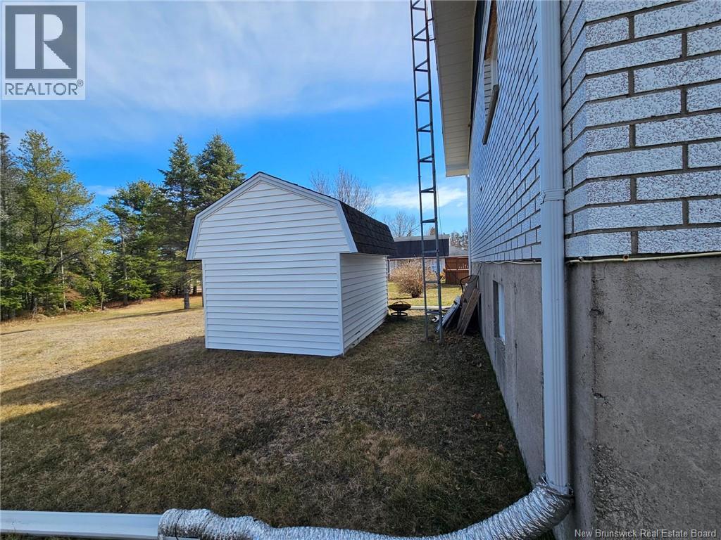 4330 Rue Beauregard, Tracadie, New Brunswick  E1X 1C4 - Photo 10 - NB136393