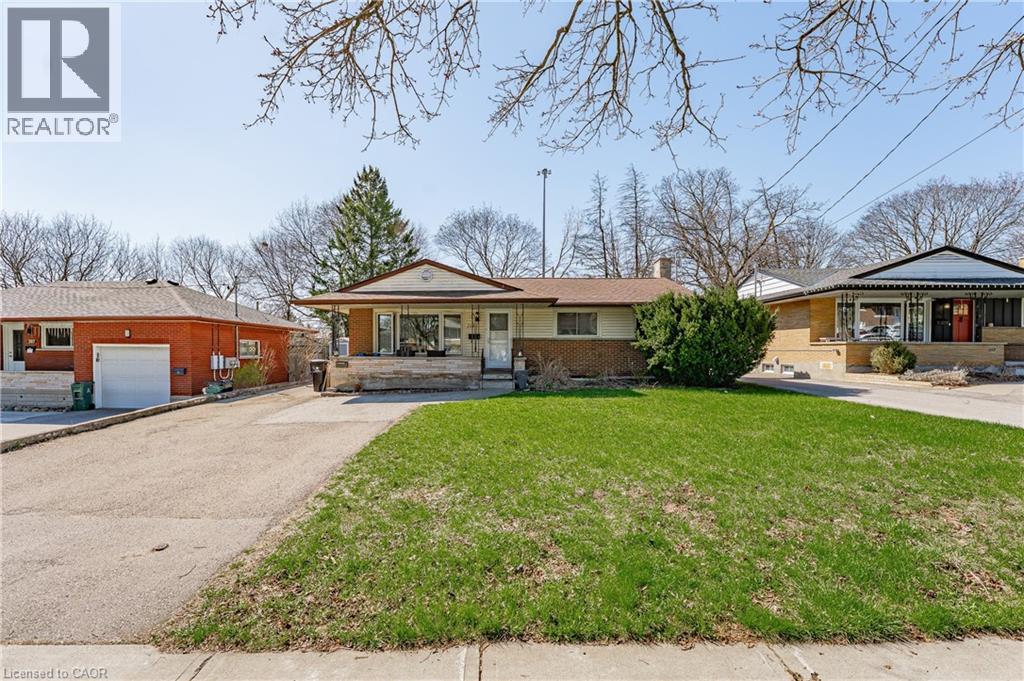 211 Dixon Street, Kitchener, Ontario  N2G 3E8 - Photo 5 - 40823985