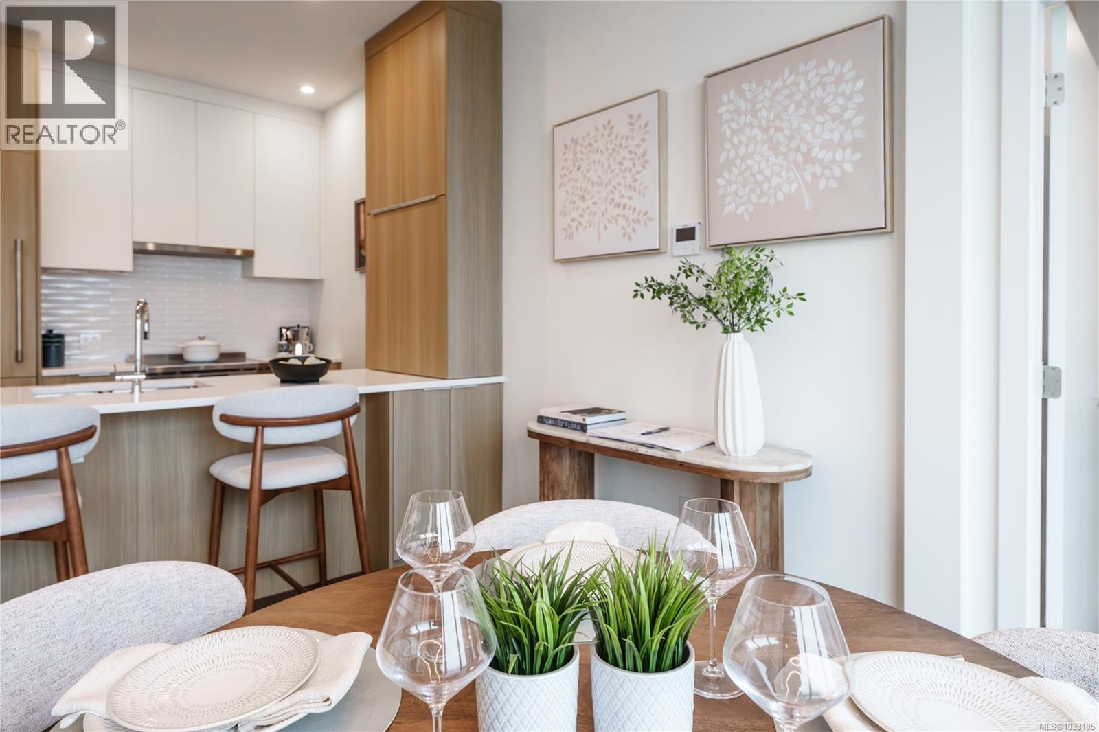 307 9570 Fifth St, Sidney, British Columbia