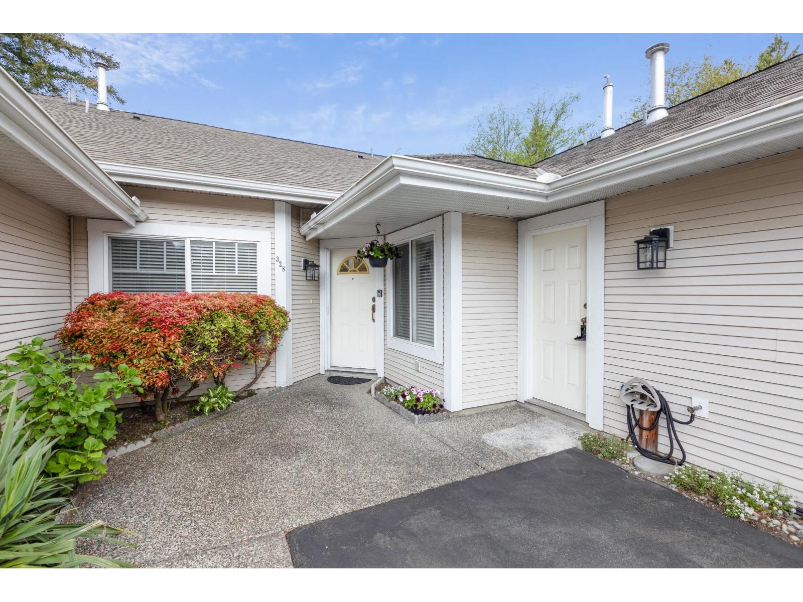 328 20655 88 Avenue, Langley, British Columbia  V1M 2M5 - Photo 2 - R3116250