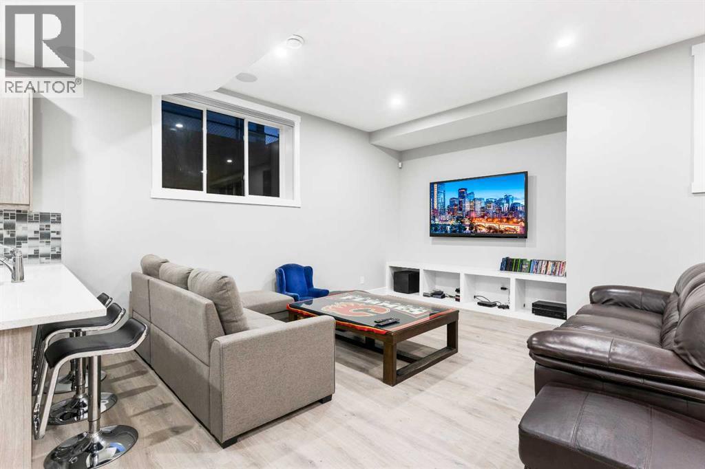 876 East Lakeview Road, Chestermere, Alberta  T1X 0W7 - Photo 35 - A2305748