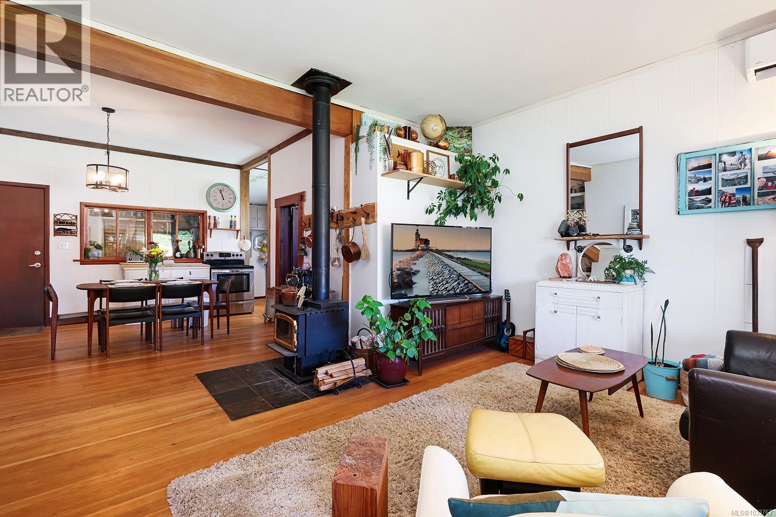 2815 Penrith Ave, Cumberland, British Columbia  V0R 1S0 - Photo 5 - 1033767