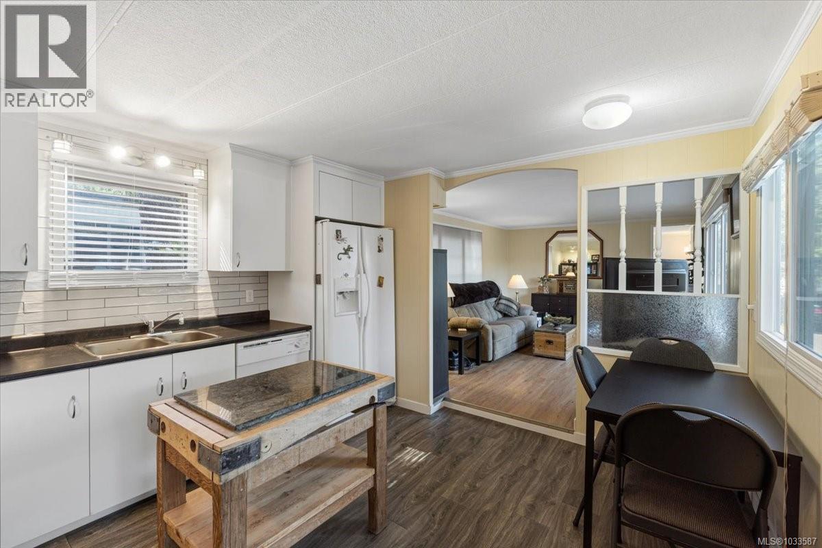 7 1247 Arbutus Rd, Parksville, British Columbia  V9P 1R4 - Photo 9 - 1033587