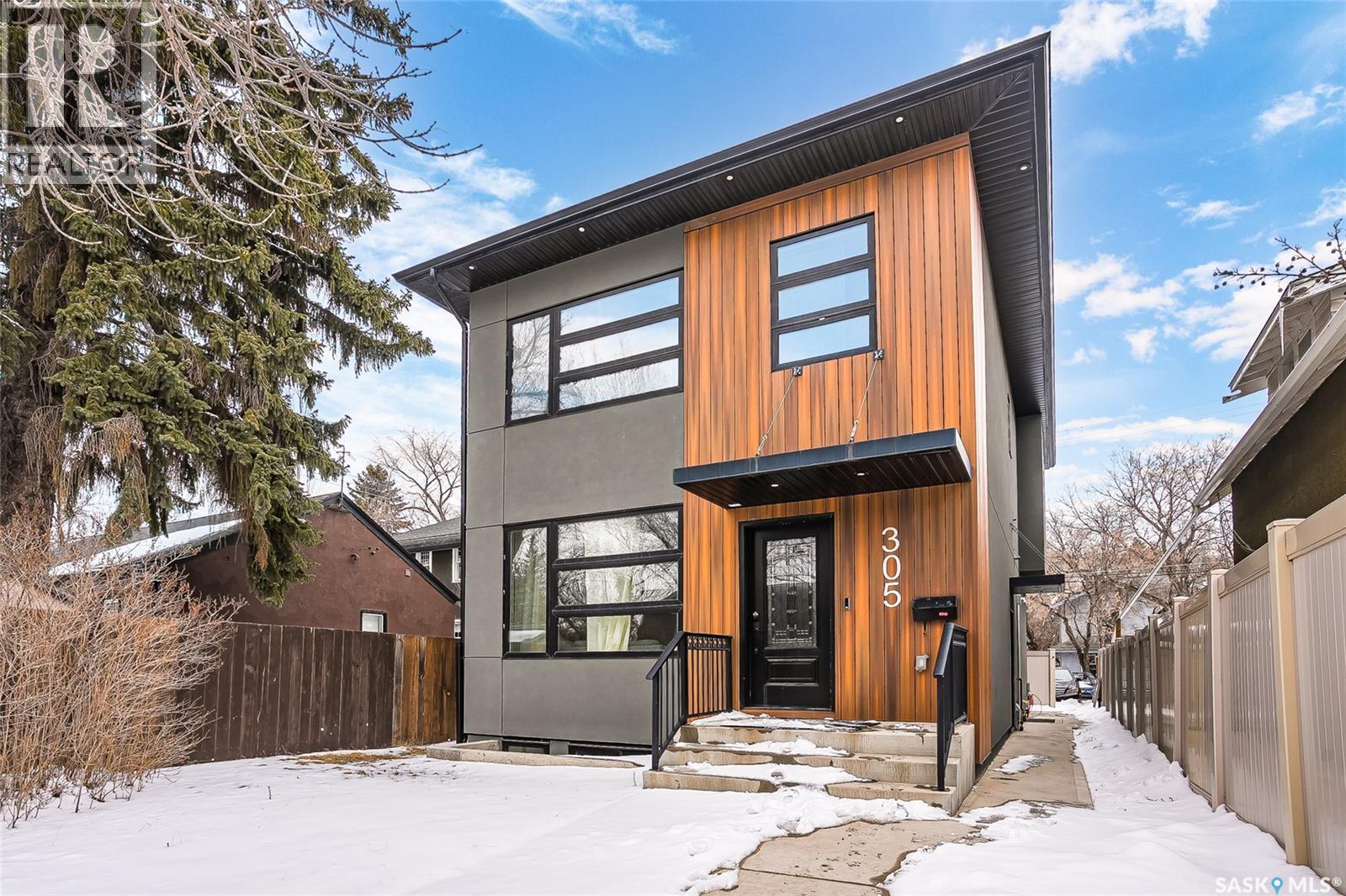 305 Clarence Avenue S, Saskatoon, Saskatchewan  S7N 1H5 - Photo 2 - SK034162