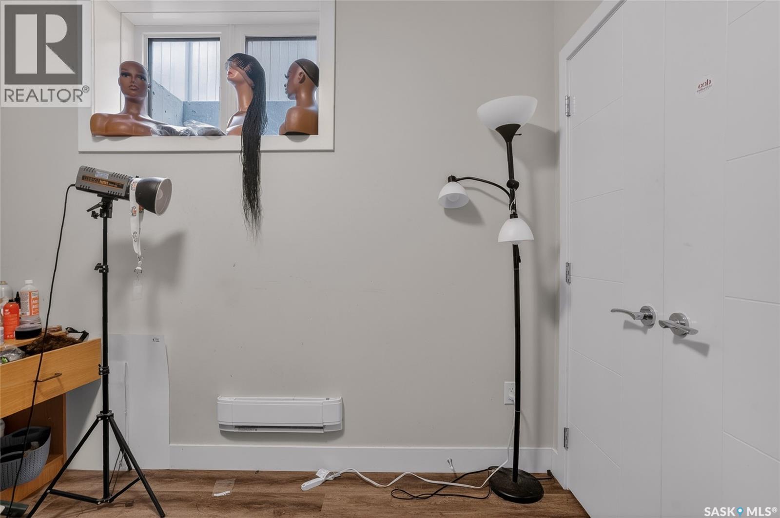 305 Clarence Avenue S, Saskatoon, Saskatchewan  S7N 1H5 - Photo 35 - SK034162