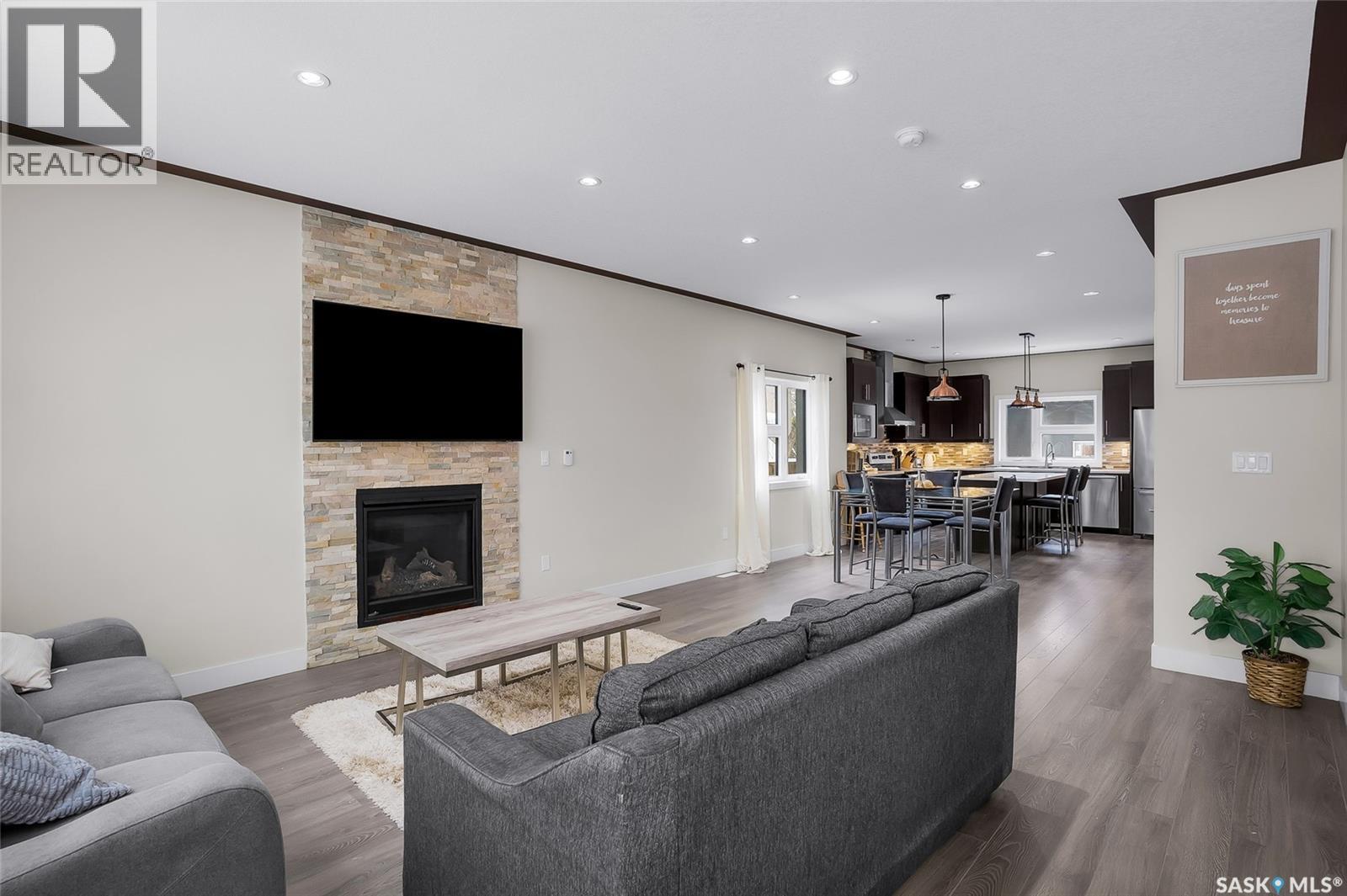 305 Clarence Avenue S, Saskatoon, Saskatchewan  S7N 1H5 - Photo 4 - SK034162