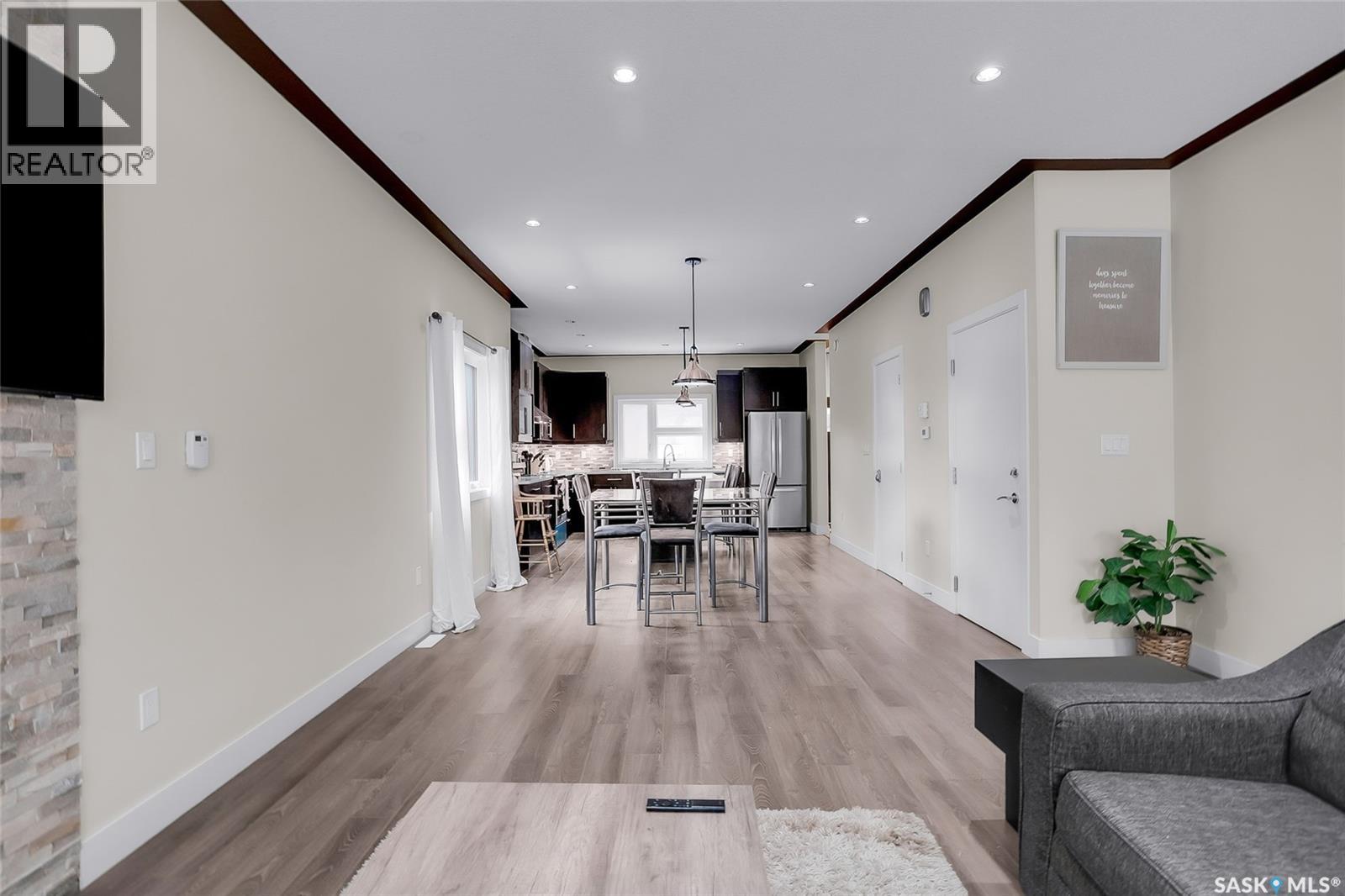 305 Clarence Avenue S, Saskatoon, Saskatchewan  S7N 1H5 - Photo 6 - SK034162