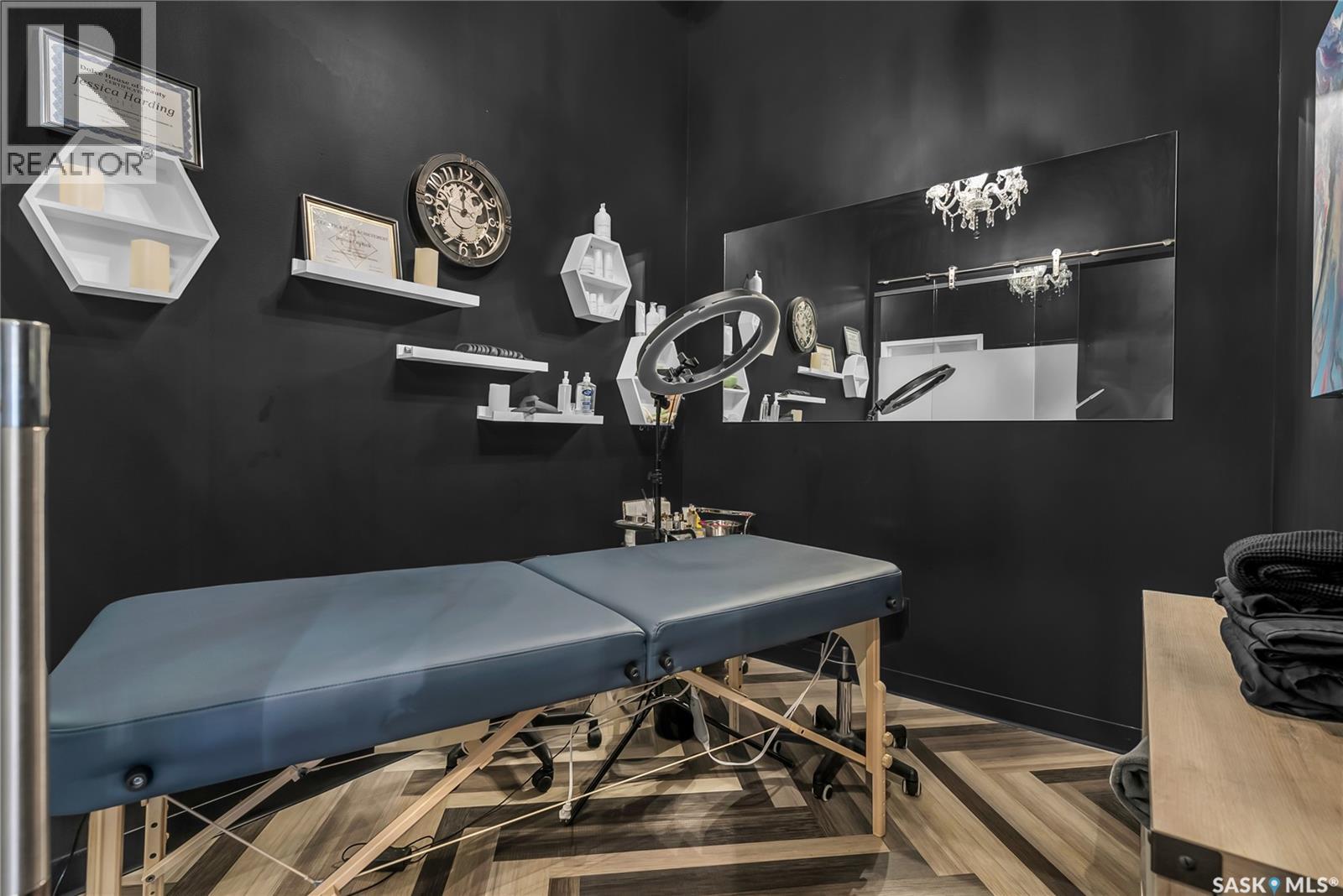 Reign Academy & Studios, Warman, Saskatchewan  S0K 4S2 - Photo 15 - SK034087