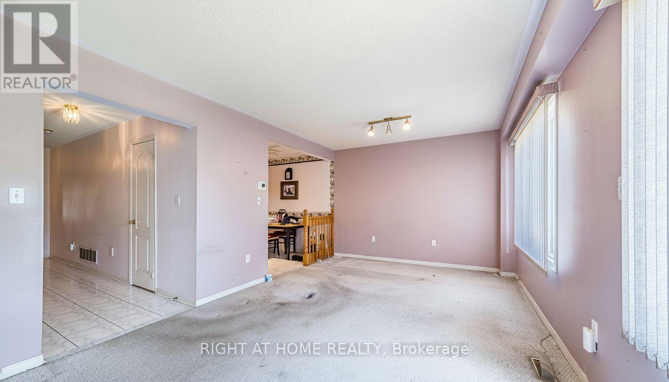 9 Woodstream Avenue, Brampton, Ontario  L6R 1N7 - Photo 11 - W13053748