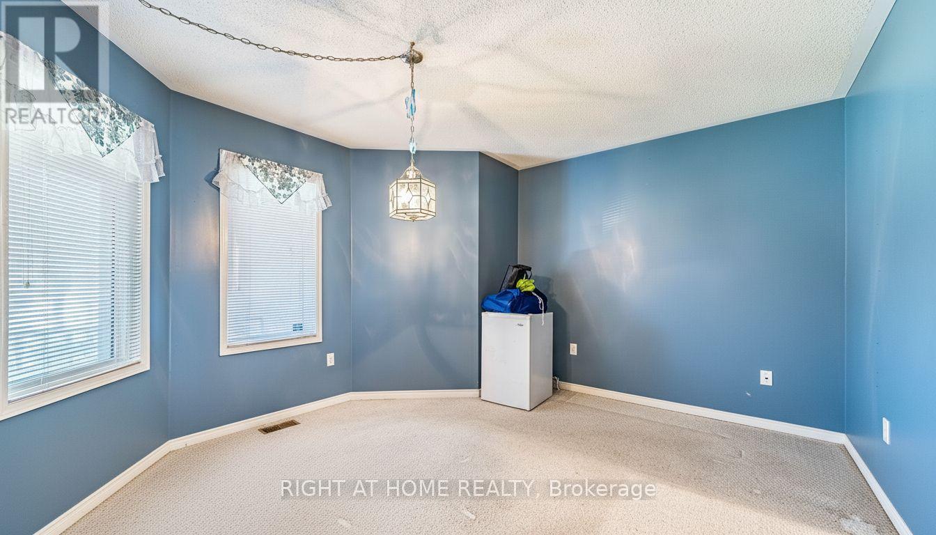 9 Woodstream Avenue, Brampton, Ontario  L6R 1N7 - Photo 7 - W13053748