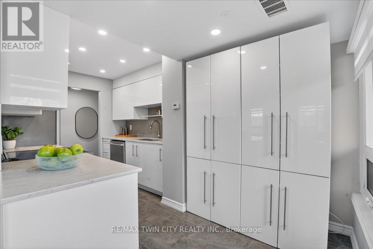 604 - 237 King Street W, Cambridge, Ontario  N3H 5L2 - Photo 12 - X13053664