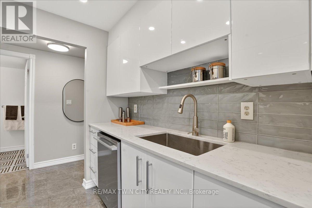 604 - 237 King Street W, Cambridge, Ontario  N3H 5L2 - Photo 13 - X13053664