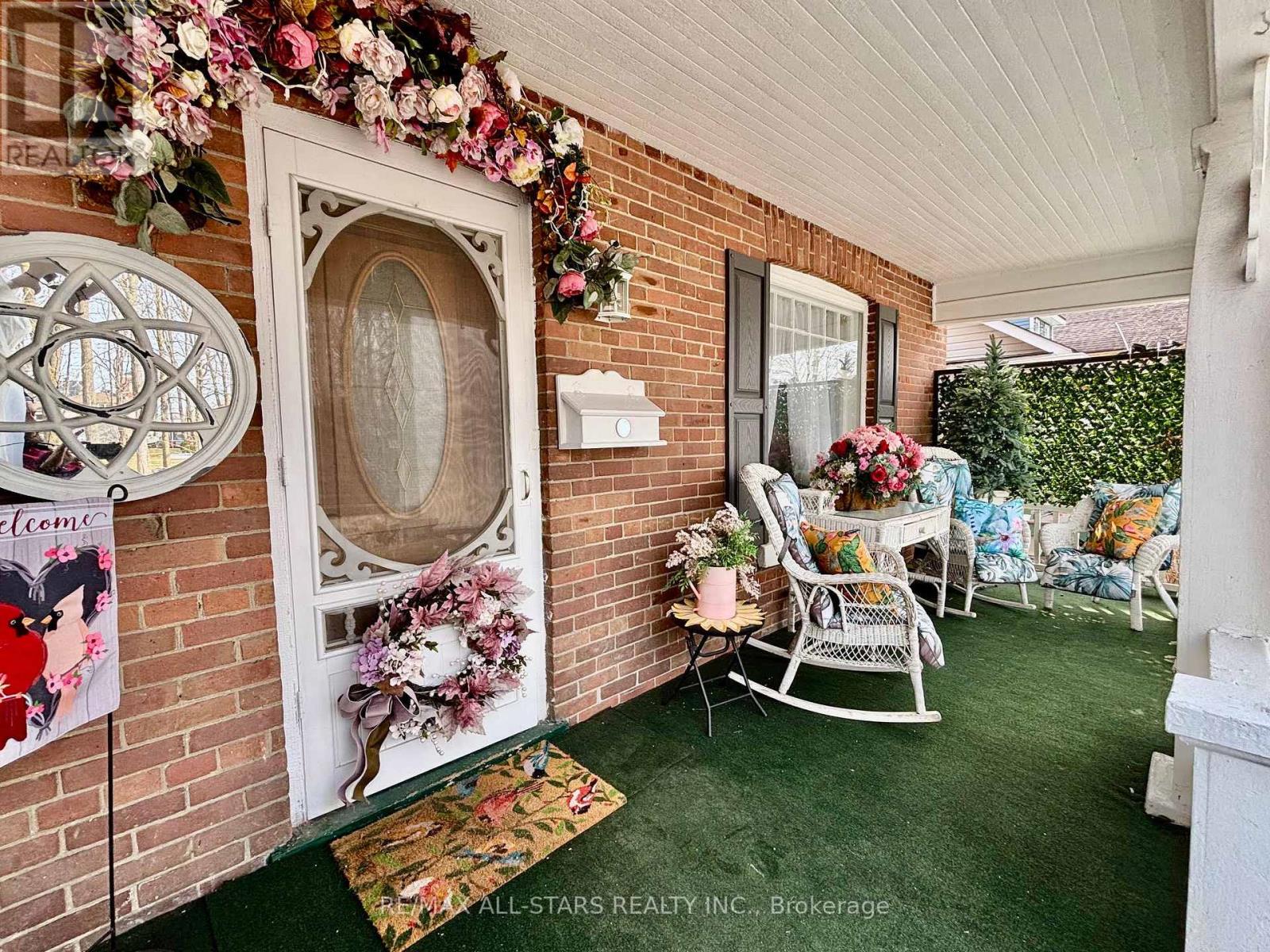 28 SIMCOE STREET, Kawartha Lakes, Ontario