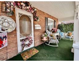 28 SIMCOE STREET, Kawartha Lakes, Ontario