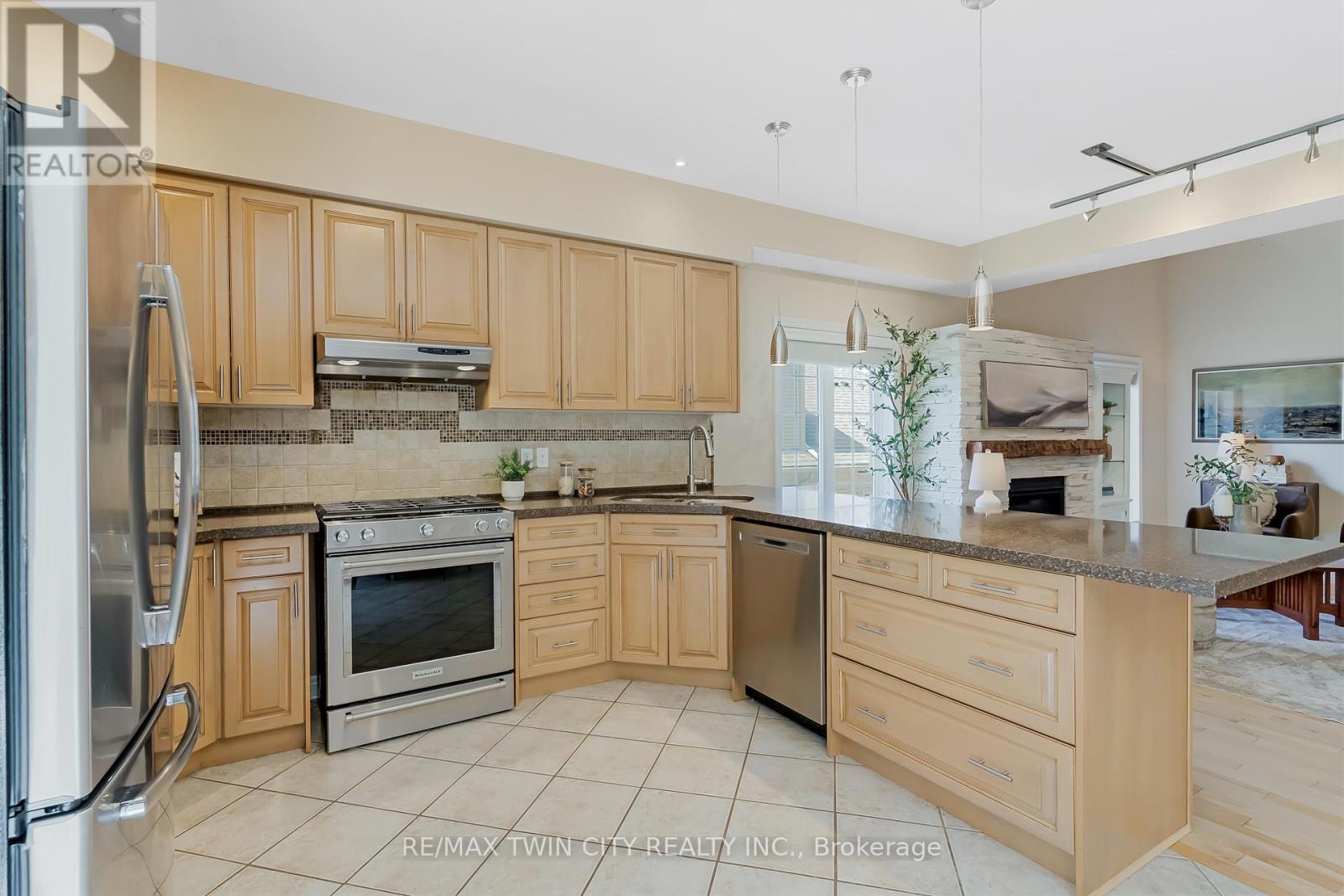 227 Chestnut Hill Crescent, Kitchener, Ontario  N2P 2X3 - Photo 17 - X13053764