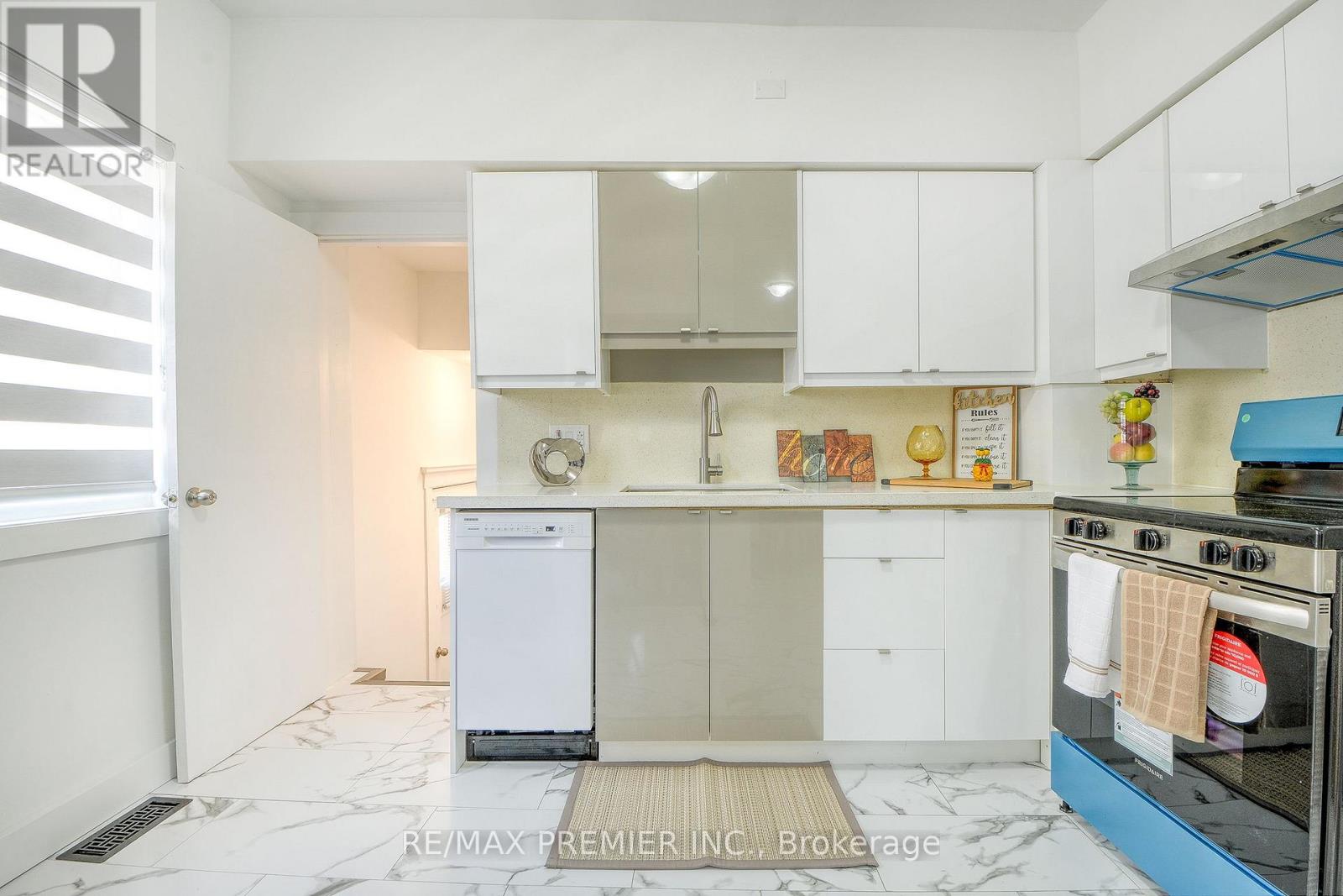 1467 Ouellette Avenue, Windsor, Ontario  N8X 1K1 - Photo 18 - X13053810