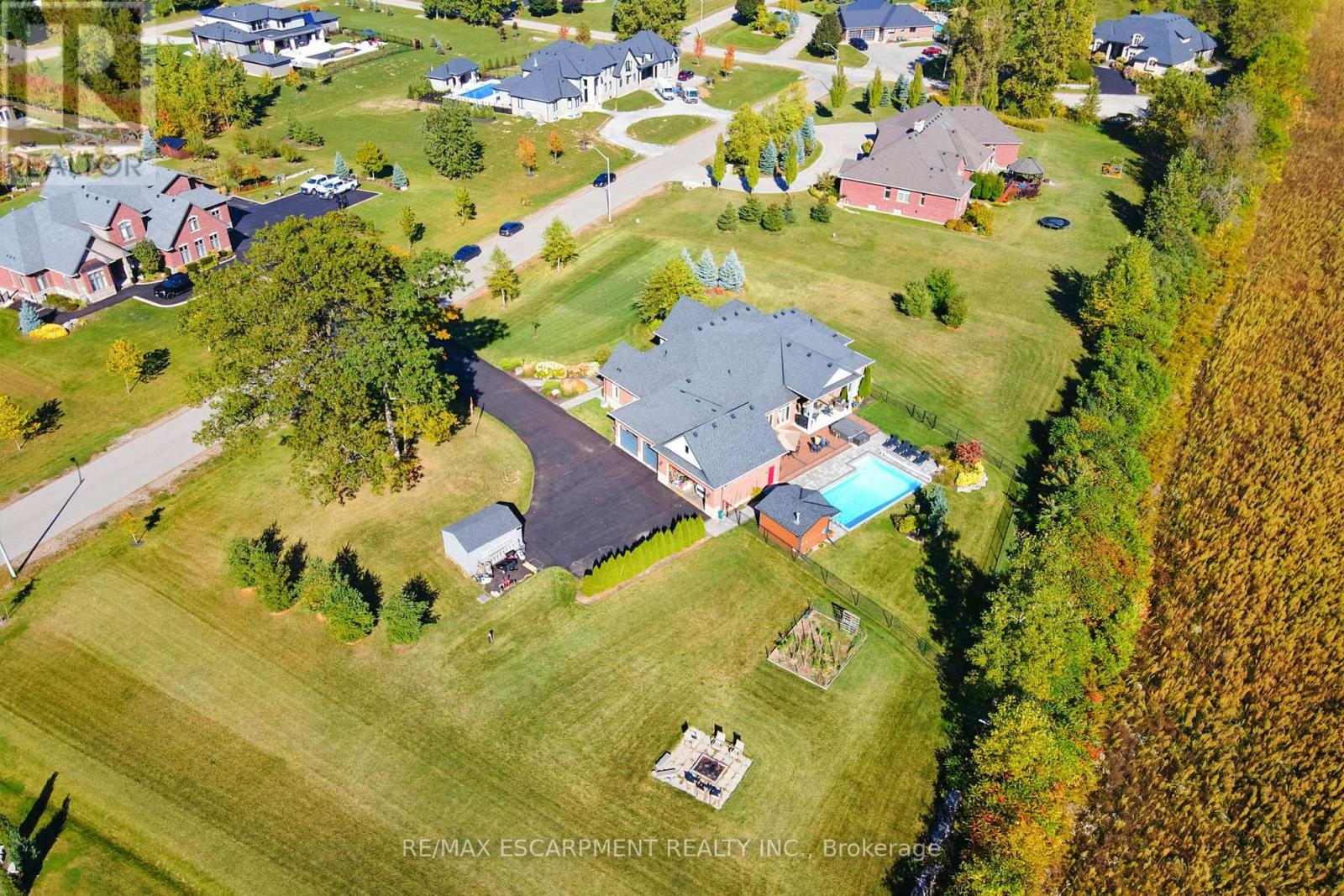 41 Shakespeare Road, Hamilton, Ontario  L9H 7R5 - Photo 47 - X13053834