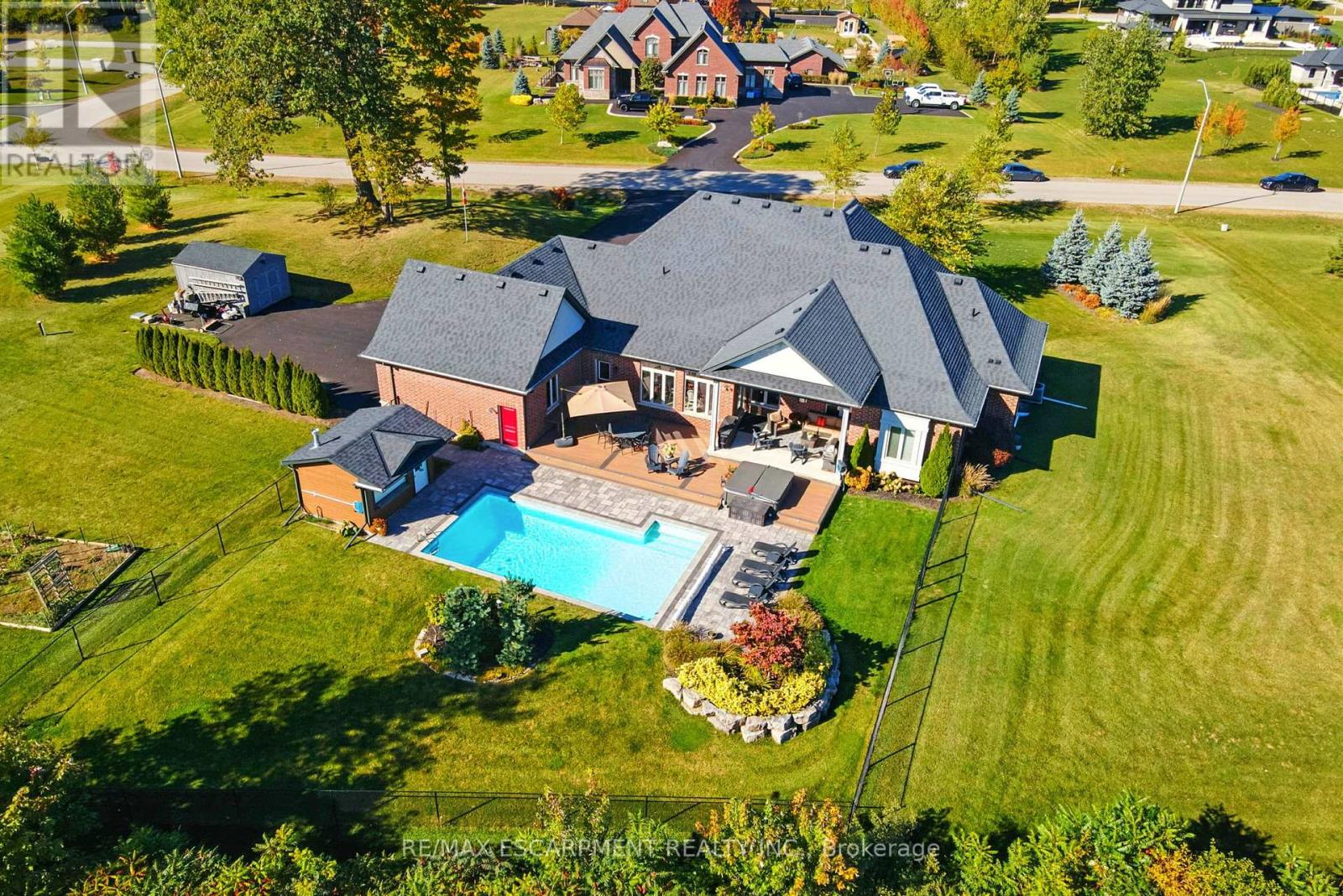 41 Shakespeare Road, Hamilton, Ontario  L9H 7R5 - Photo 49 - X13053834