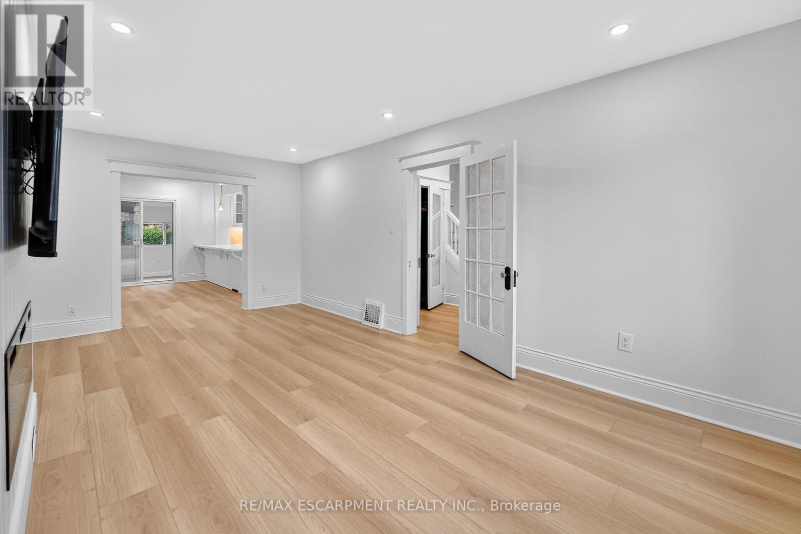 101 Houghton Avenue S, Hamilton, Ontario  L8K 2M9 - Photo 11 - X13053854