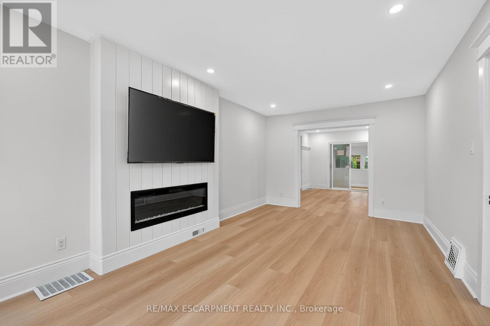 101 Houghton Avenue S, Hamilton, Ontario  L8K 2M9 - Photo 12 - X13053854