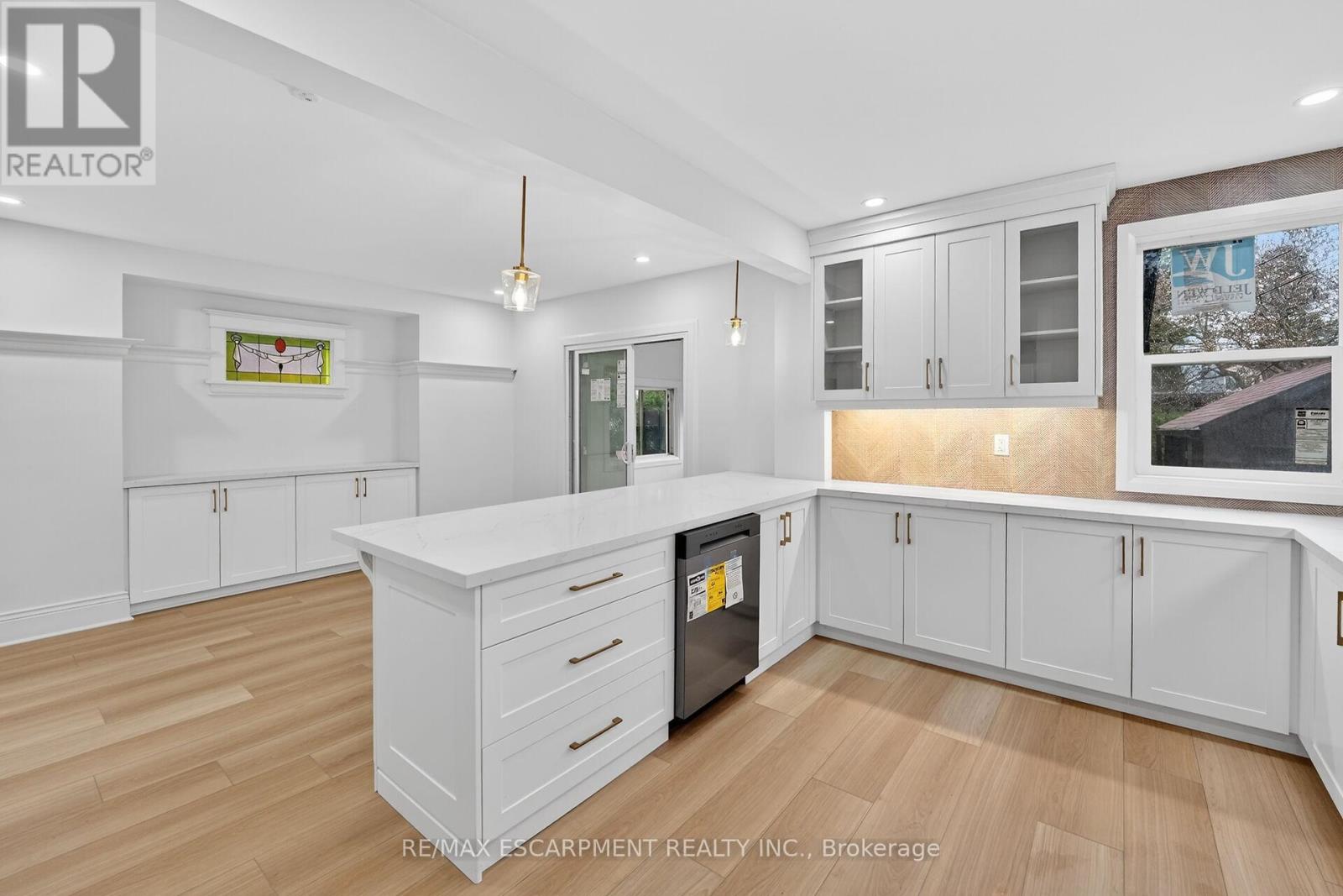 101 Houghton Avenue S, Hamilton, Ontario  L8K 2M9 - Photo 15 - X13053854