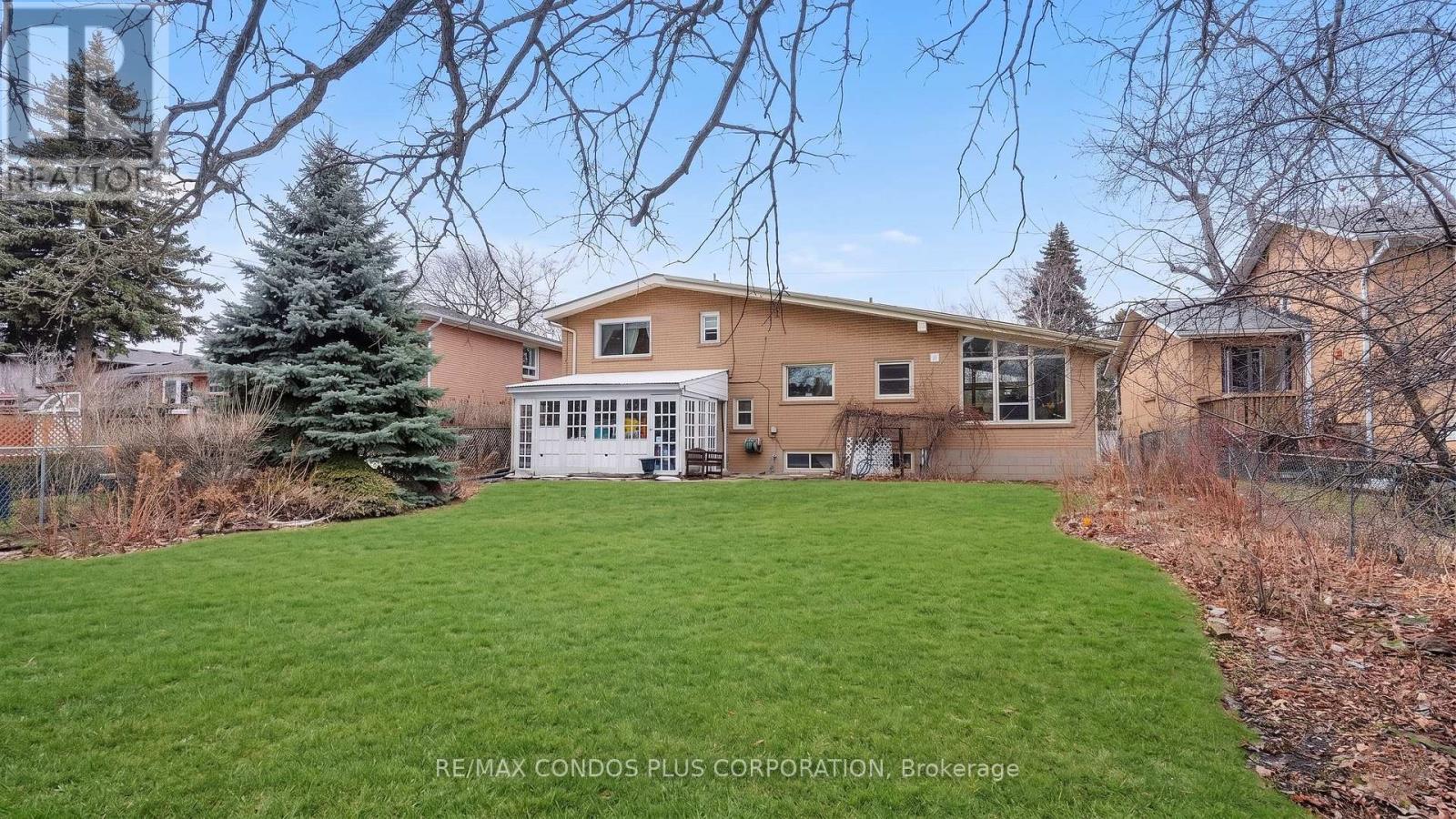 333 Pleasant Avenue, Toronto, Ontario  M2R 2R3 - Photo 44 - C12870680