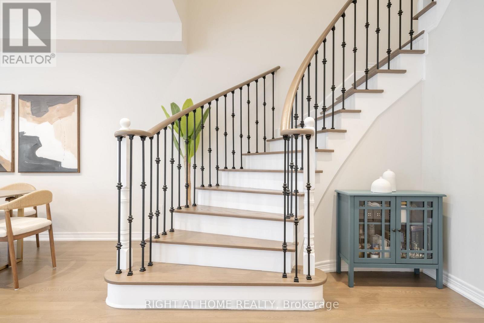 14 LADY LORETTA LANE, Vaughan, Ontario