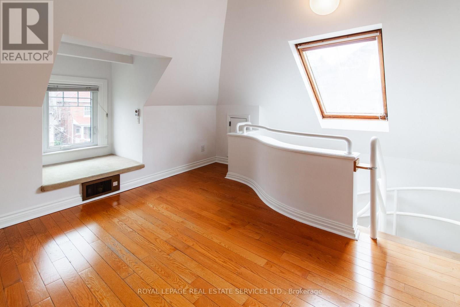 40 Prince Rupert Avenue, Toronto, Ontario  M6P 2A7 - Photo 33 - W13049990