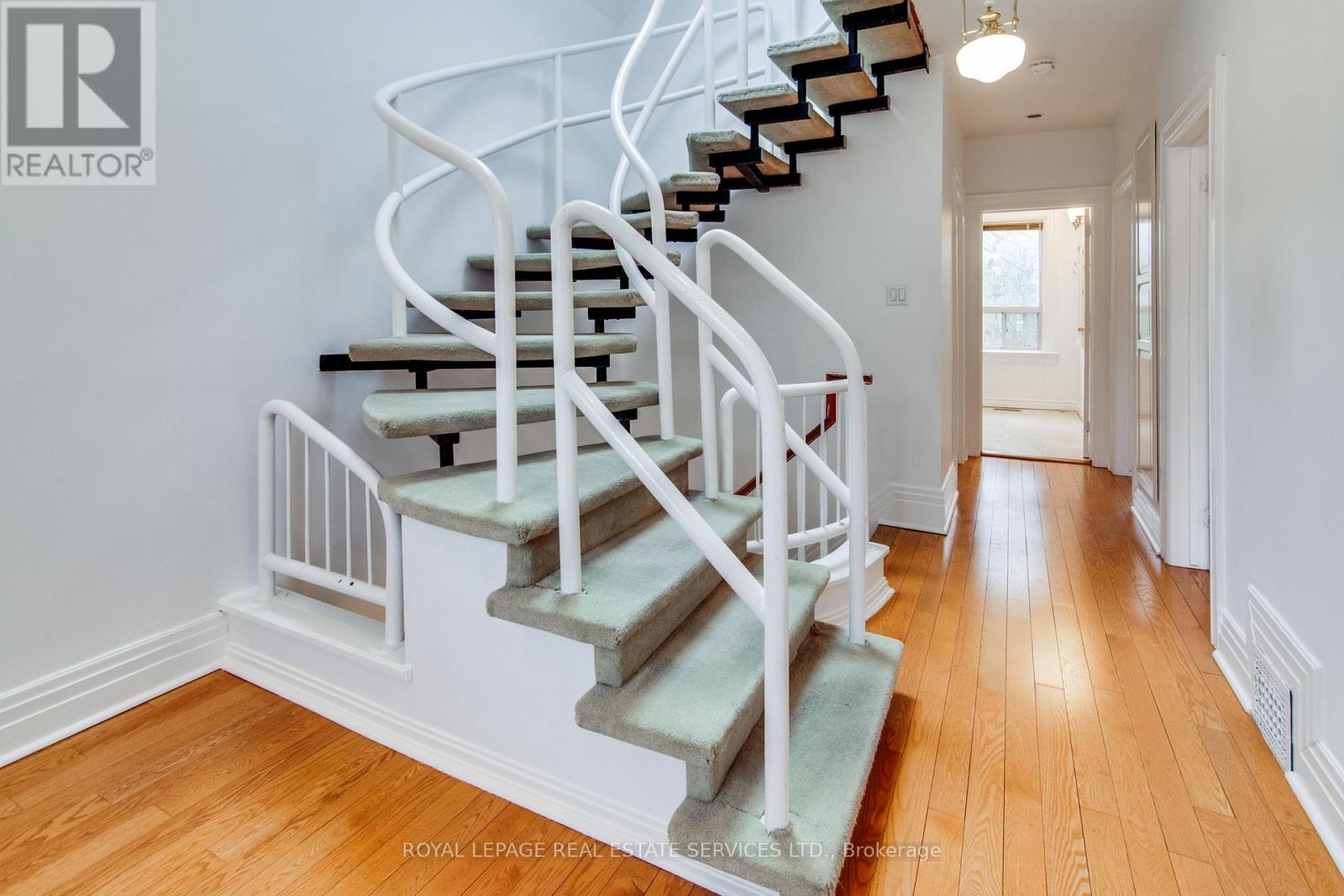 40 Prince Rupert Avenue, Toronto, Ontario  M6P 2A7 - Photo 32 - W13049990