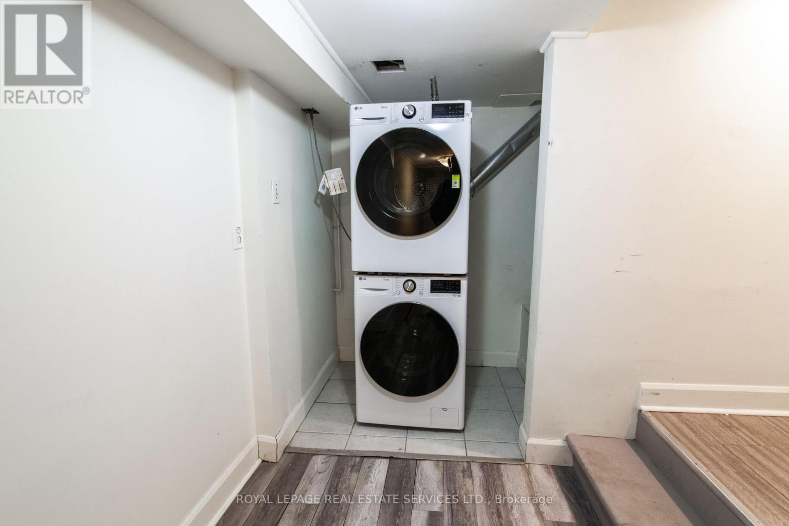 40 Prince Rupert Avenue, Toronto, Ontario  M6P 2A7 - Photo 43 - W13049990