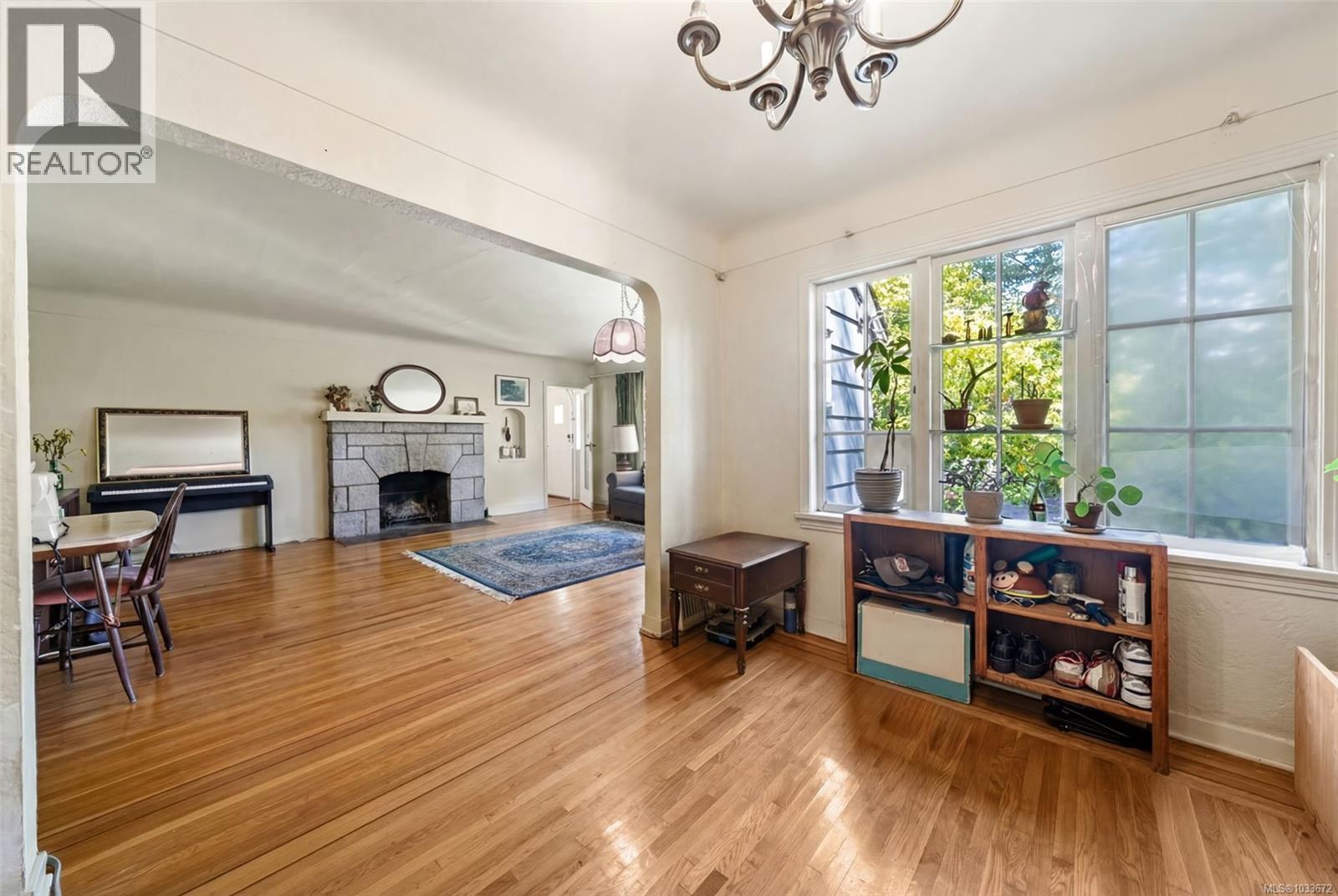 2895 Murray Dr, Saanich, British Columbia  V9A 2S6 - Photo 10 - 1033672