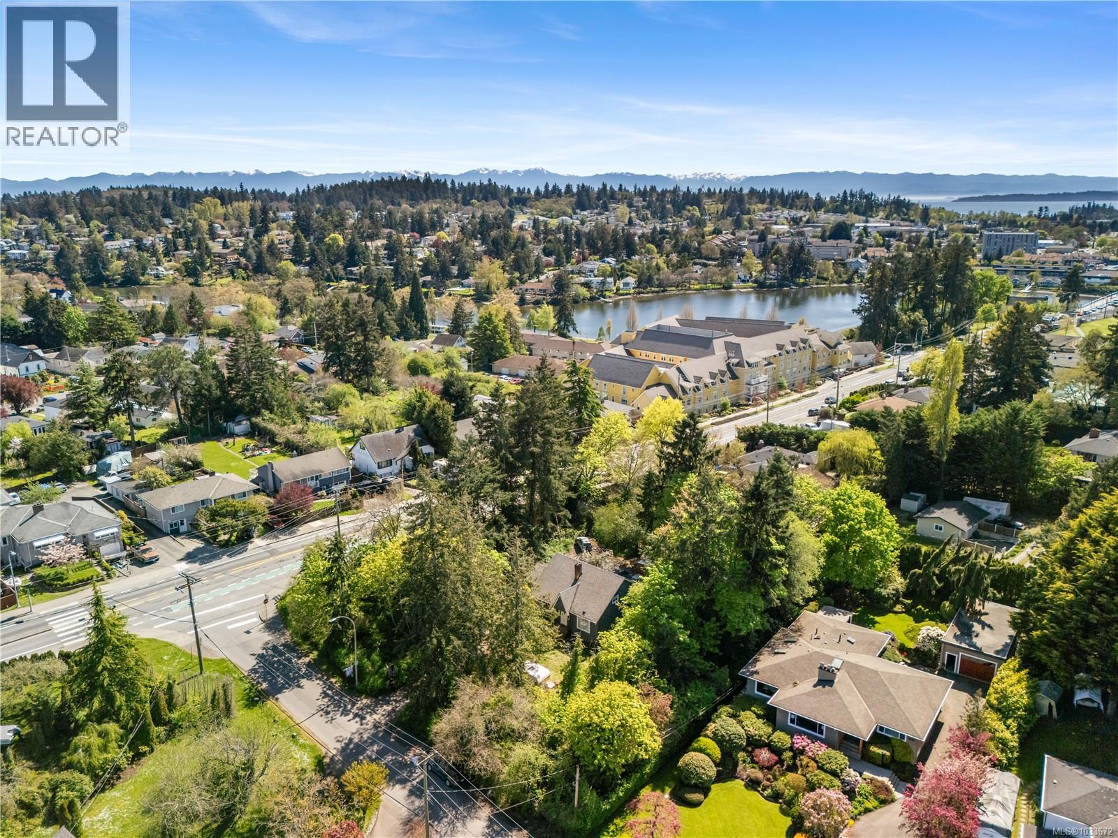 2895 Murray Dr, Saanich, British Columbia  V9A 2S6 - Photo 28 - 1033672