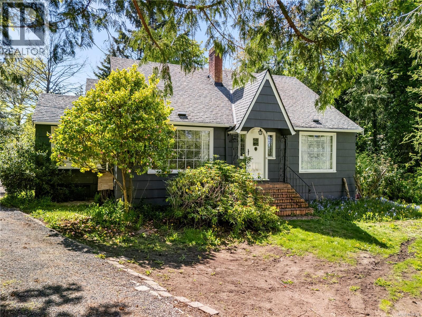 2895 Murray Dr, Saanich, British Columbia  V9A 2S6 - Photo 4 - 1033672