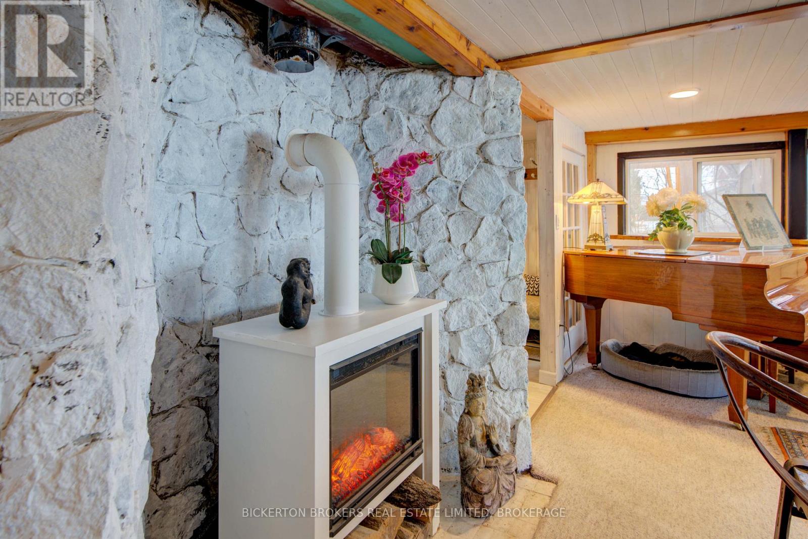 15 Sturtivans Lane, Front Of Leeds & Seeleys Bay, Ontario  K7G 2V4 - Photo 24 - X12887896