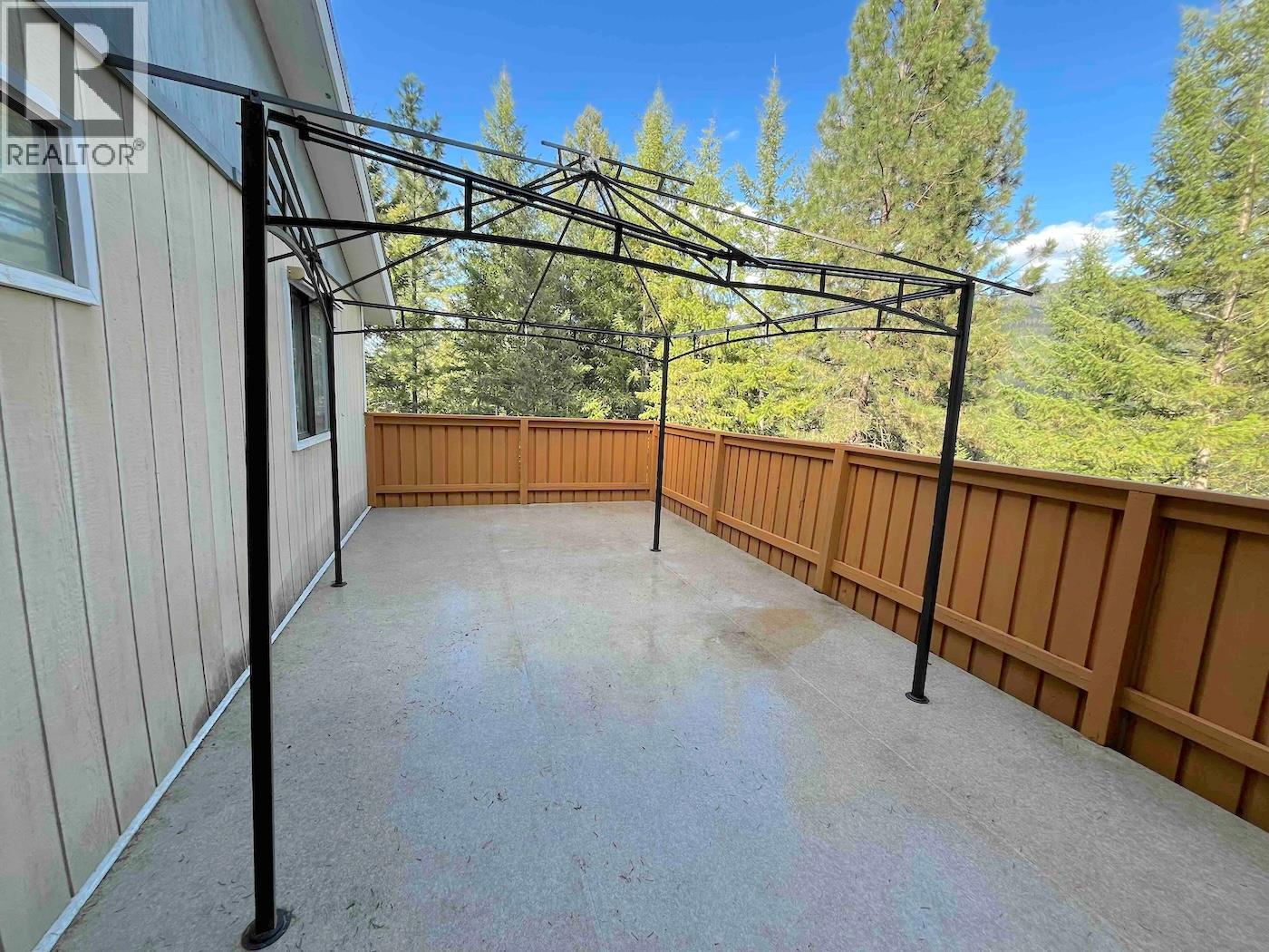 102 Chase Road, Christina Lake, British Columbia  V0H 1E0 - Photo 17 - 10385180