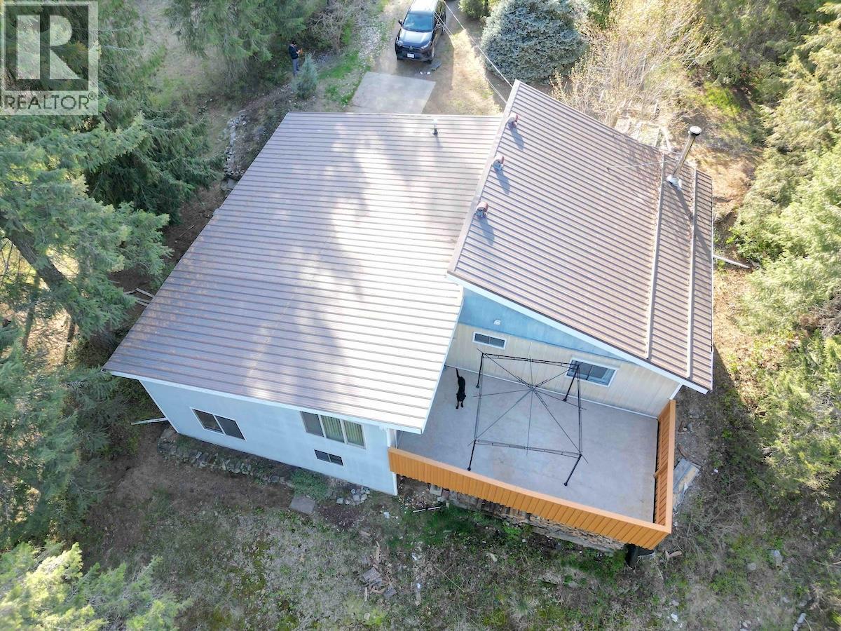 102 Chase Road, Christina Lake, British Columbia  V0H 1E0 - Photo 28 - 10385180