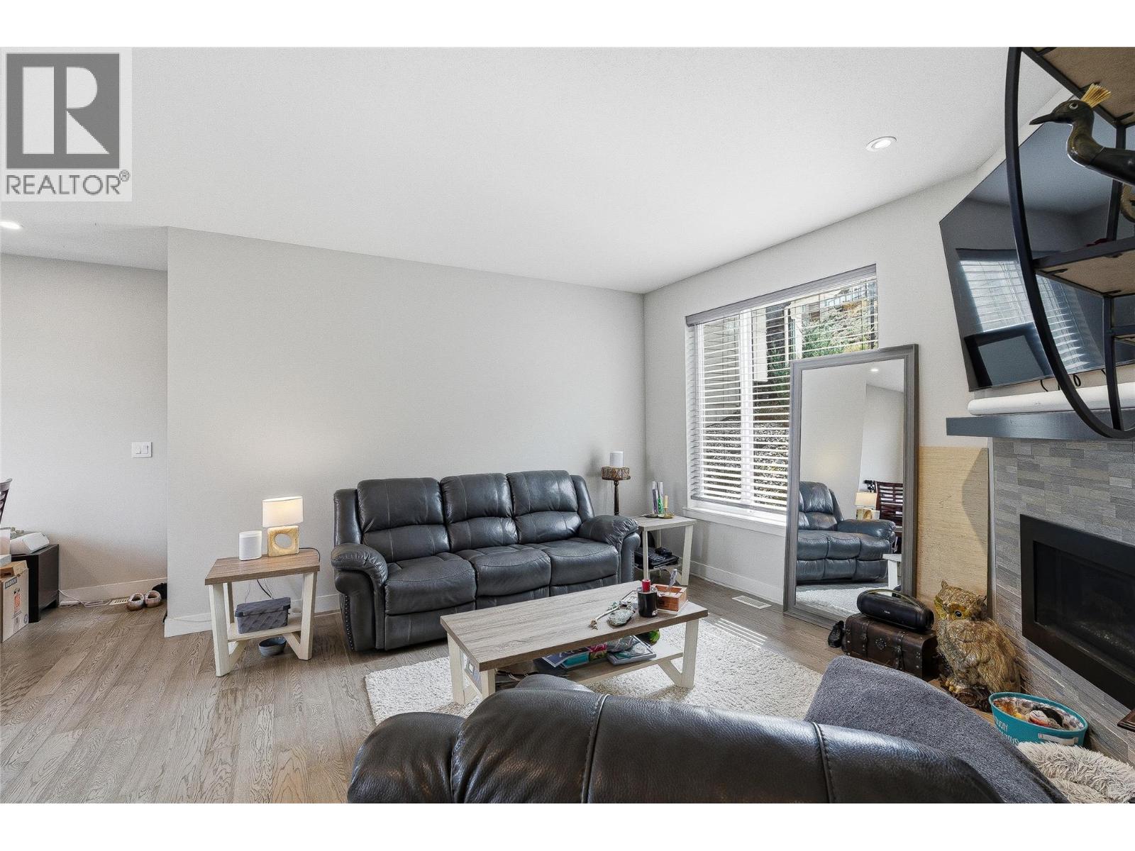 2045 Stagecoach Drive Unit# 102, Kamloops, British Columbia  V2B 0H8 - Photo 12 - 10383408