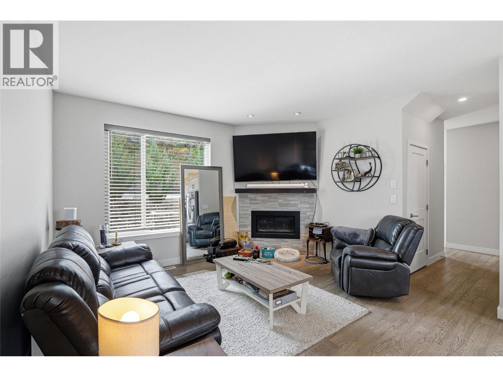 2045 Stagecoach Drive Unit# 102, Kamloops, British Columbia  V2B 0H8 - Photo 14 - 10383408