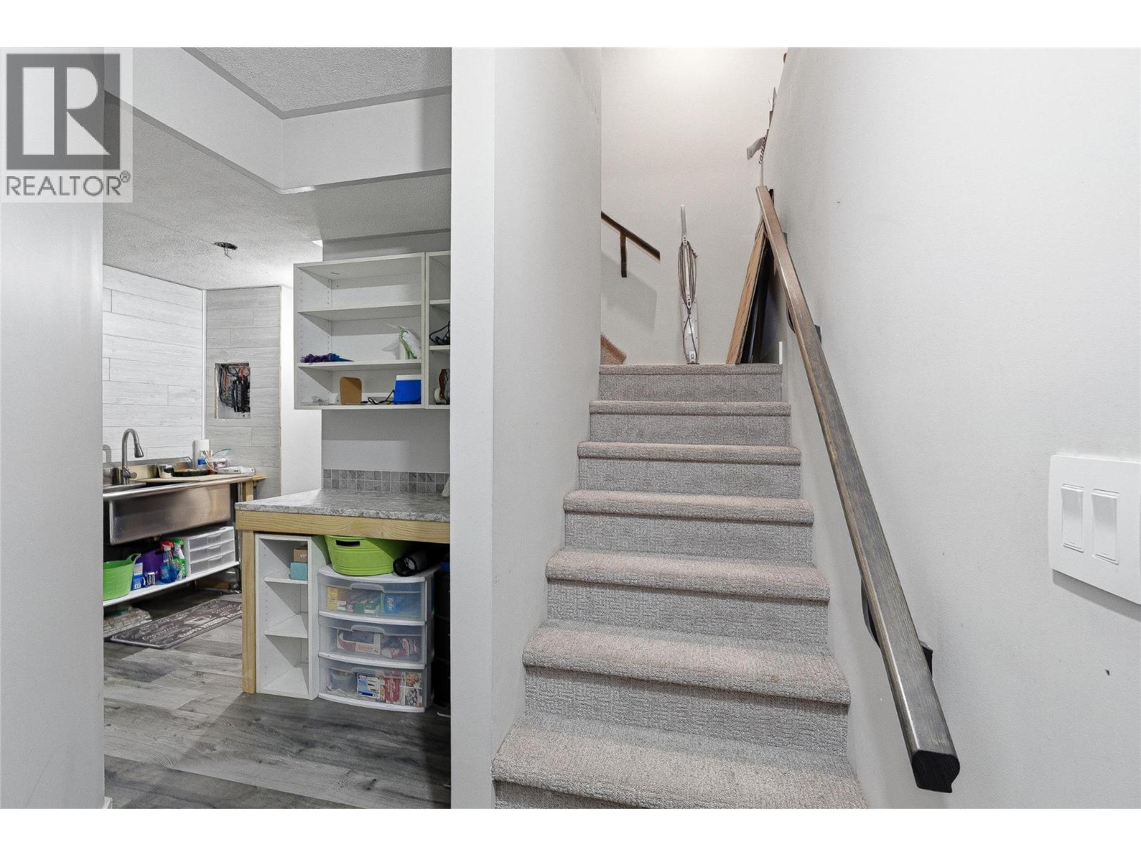 2045 Stagecoach Drive Unit# 102, Kamloops, British Columbia  V2B 0H8 - Photo 19 - 10383408