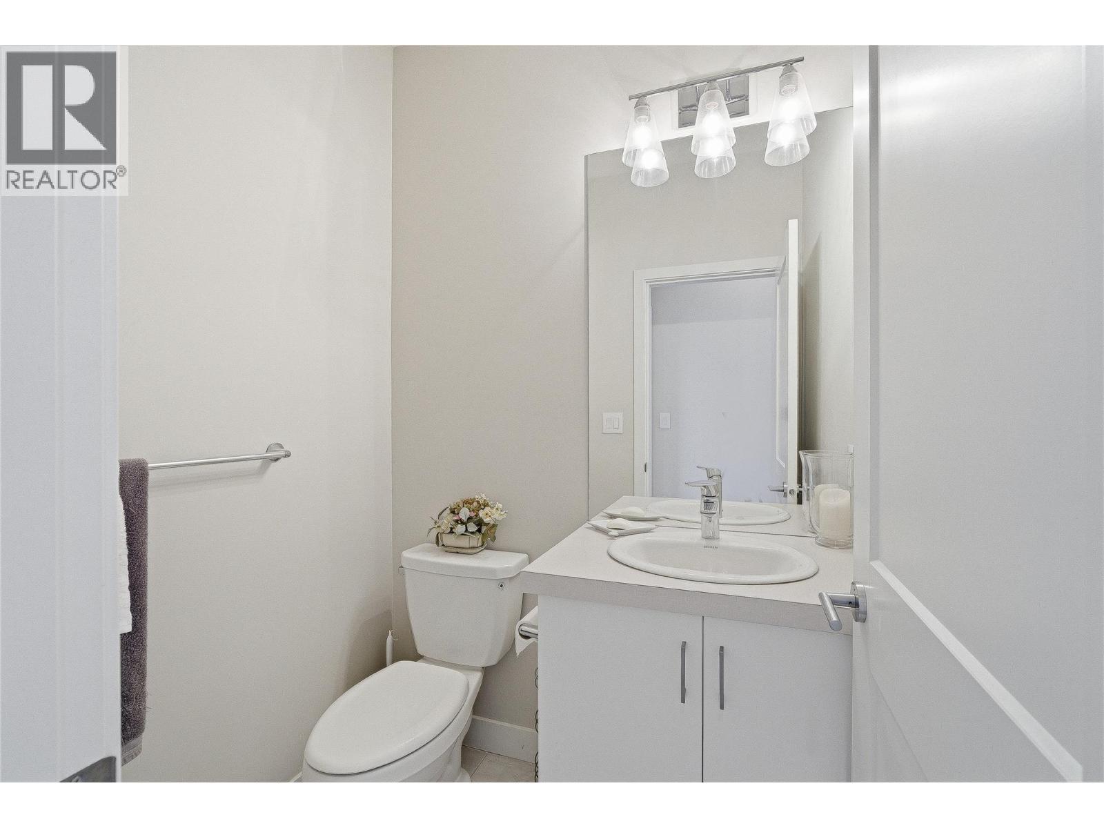 2045 Stagecoach Drive Unit# 102, Kamloops, British Columbia  V2B 0H8 - Photo 33 - 10383408