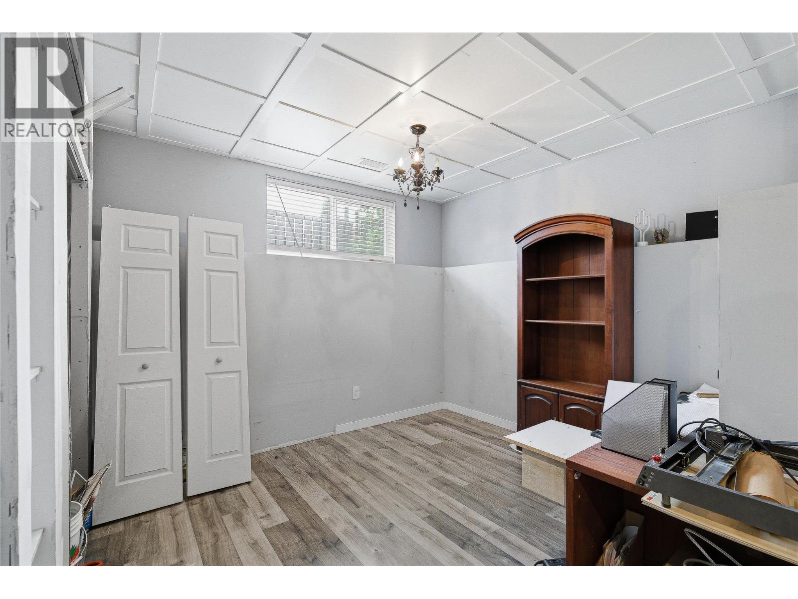 2045 Stagecoach Drive Unit# 102, Kamloops, British Columbia  V2B 0H8 - Photo 44 - 10383408