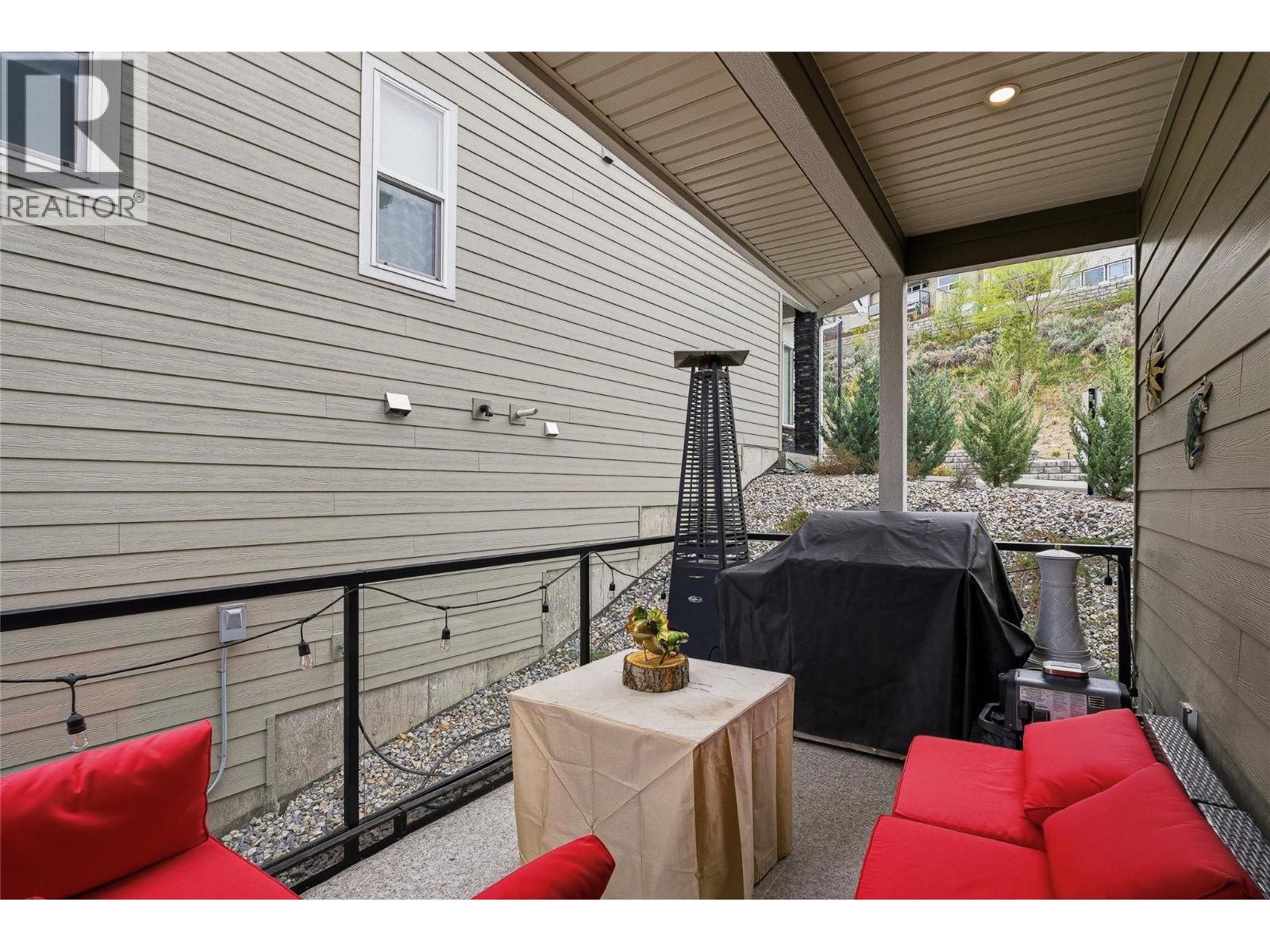 2045 Stagecoach Drive Unit# 102, Kamloops, British Columbia  V2B 0H8 - Photo 45 - 10383408