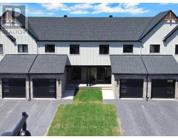 265 PEACOCK DRIVE, Russell, Ontario