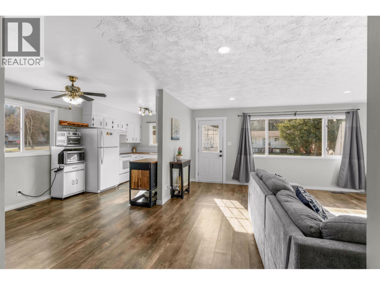 122 Van Somer Street, Prince George, British Columbia  V2M 6E1 - Photo 13 - R3116618