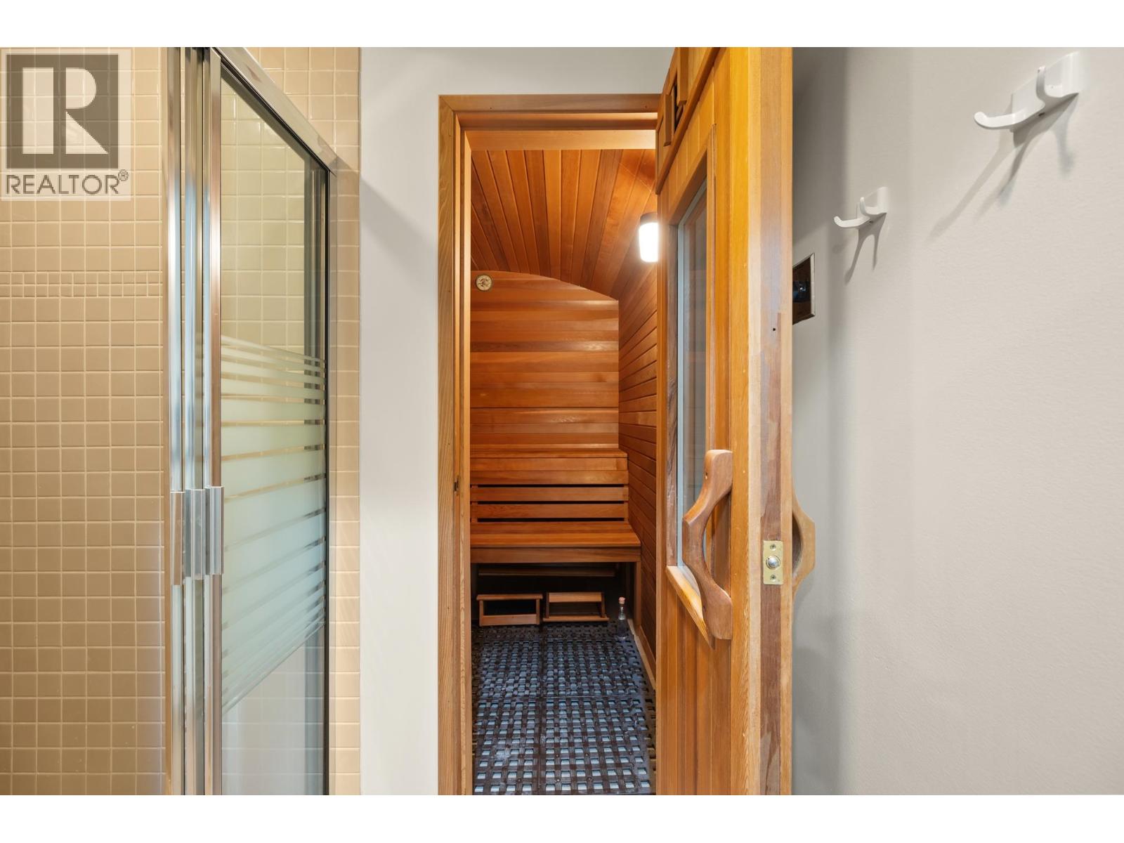 828 Beachview Drive, North Vancouver, British Columbia  V7G 1R1 - Photo 18 - R3046935