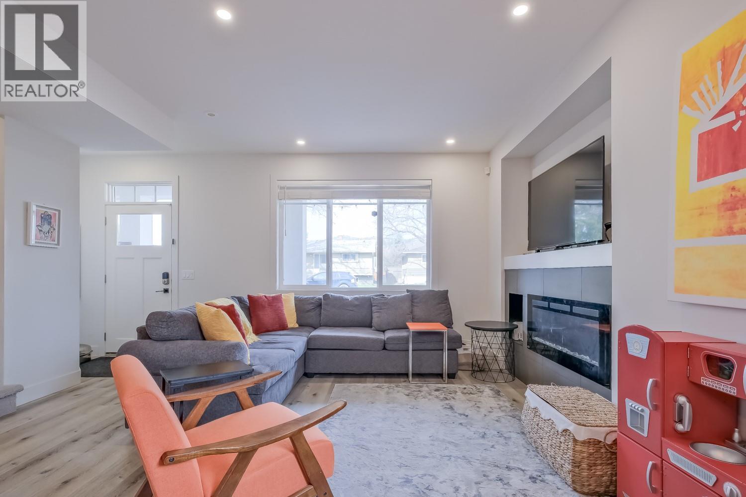 951 Stockwell Avenue, Kelowna, British Columbia  V1Y 6W3 - Photo 6 - 10382450